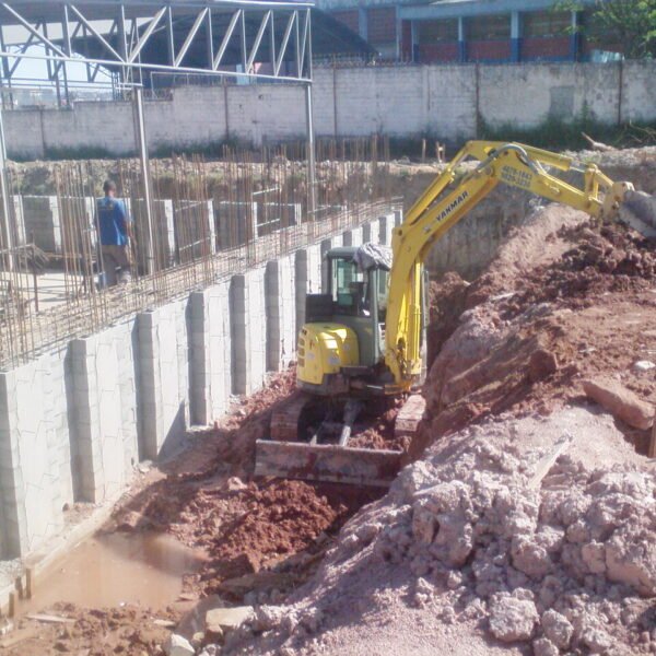 1 Cálculo e execução de base em ferragens e concreto